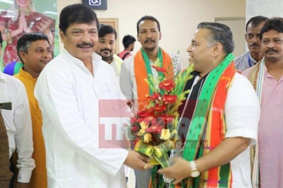 Sunil Deodhar's thunderous return to State Politics frustrate Biplab faction Sunil Deodhar's thunderous return to State Politics frustrate Biplab faction